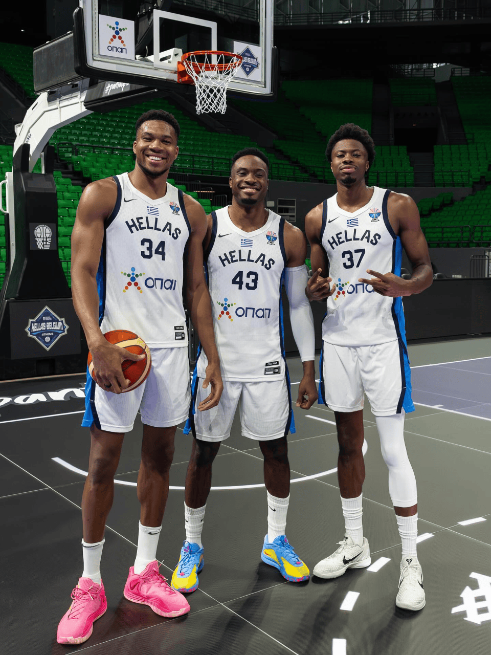 星空sports-关于从菲尼克斯太阳围绕欧冠队长鼓劲到巴塞罗那今夜遗憾出局，字母哥连续二十场比赛得分超过伤愈复出的信息-星空sports